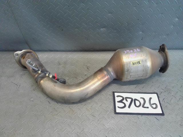レクサス NX DBA-AGZ10 触媒 NX200T バージョンL 085 後側 37026_画像1