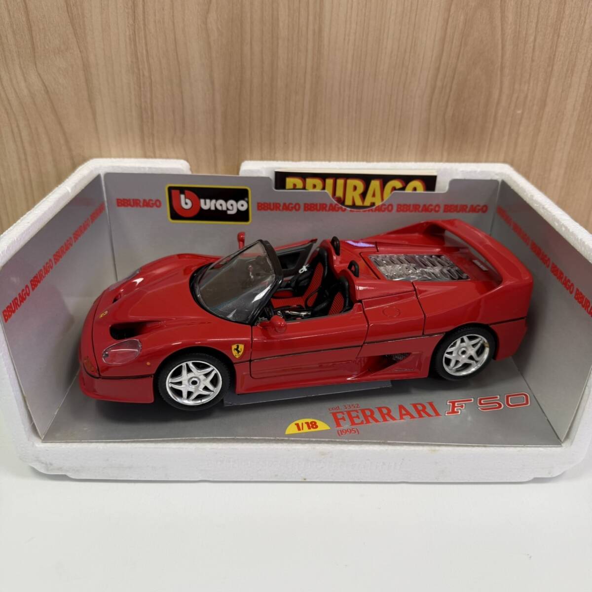 [9105] Bburagoblago- Ferrari Ferrari F50 1995 1/18 литье под давлением модель машина 