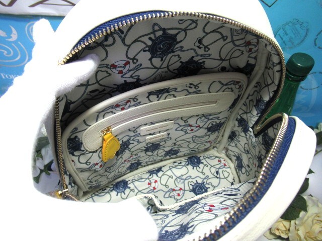 送無 サマンサタバサ ドナルドダック 90周年 限定 リュック デイパック バッグパック ショルダーバッグ 新品 証明書付 ディズニー 男女兼用_画像8