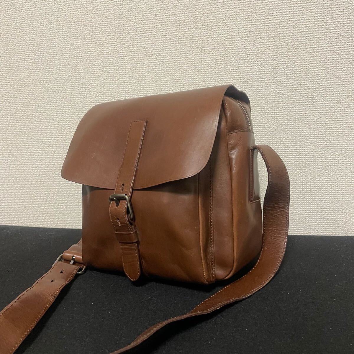 【希少】 PRADA ミディアム レザー ショルダーバッグ ブラウン 1円スタート! 希少 PRADA プラダ レザー ショルダーバッグ