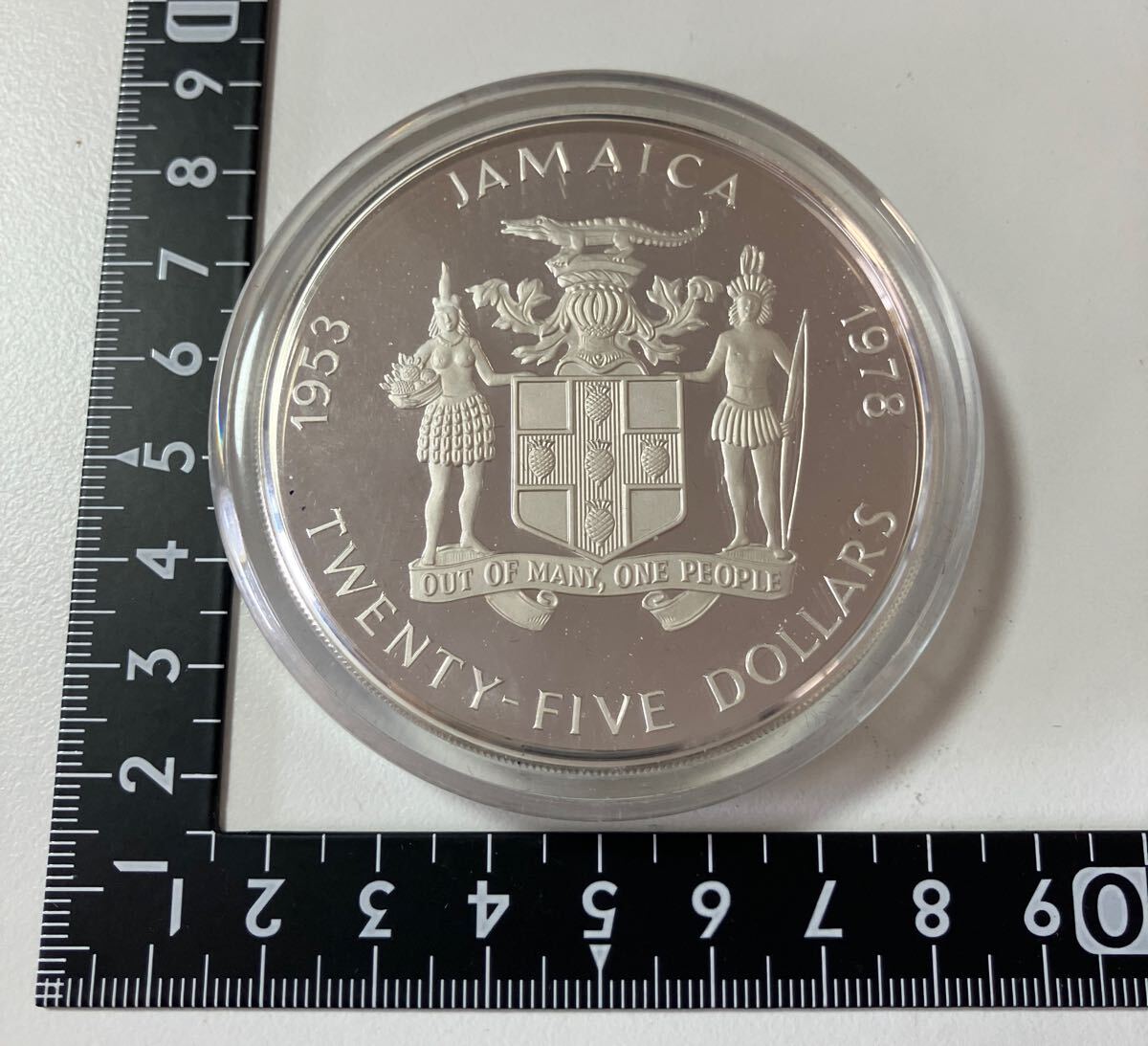 ☆SV925 136g☆ジャマイカ　エリザベス女王載冠２５年記念1978年銀貨 ☆SV925 136g☆ジャマイカ エリザベス女王載冠25年記念1978年銀貨