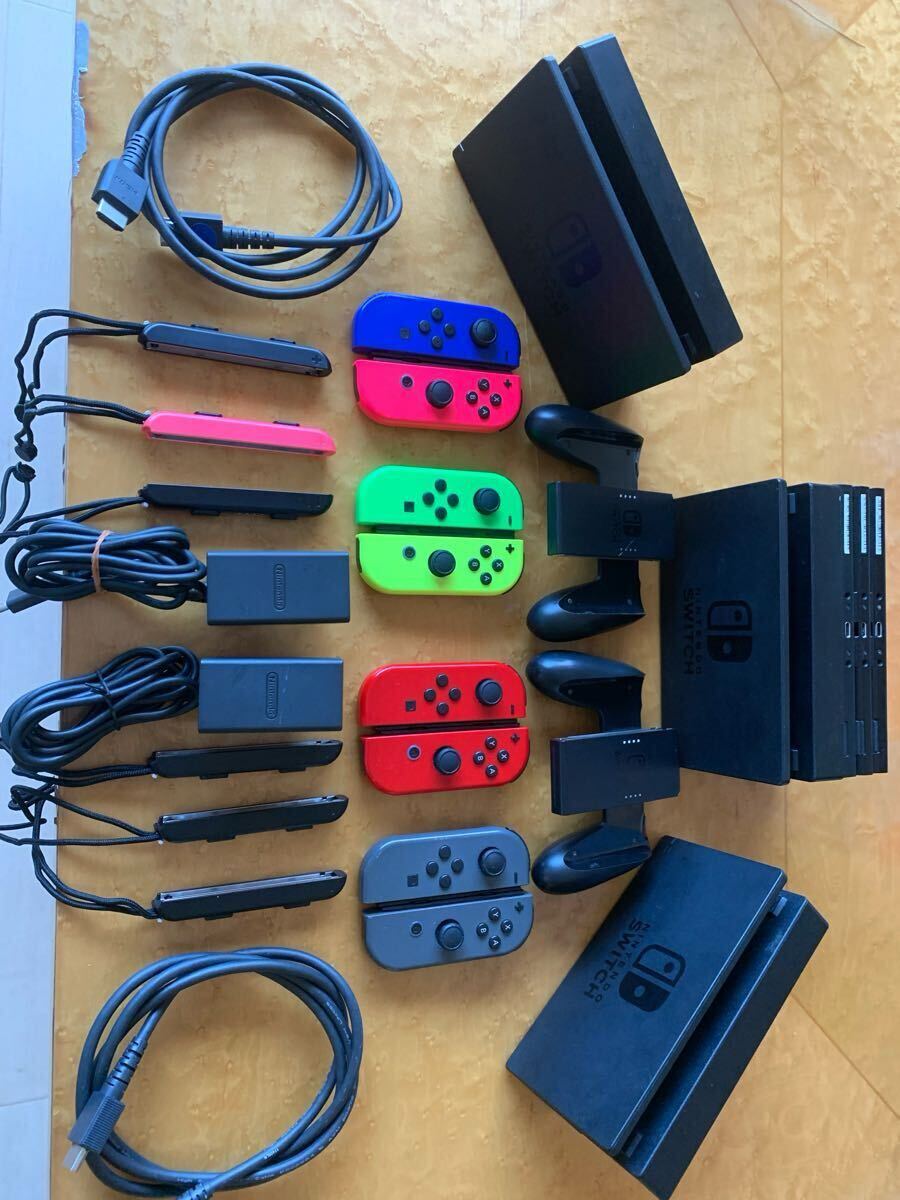 Nintendo Switch 本体 ケーブル ドッグ ストラップ 箱付き Nintendo Switch 本体 ケーブル ドッグ ストラップ 箱付き