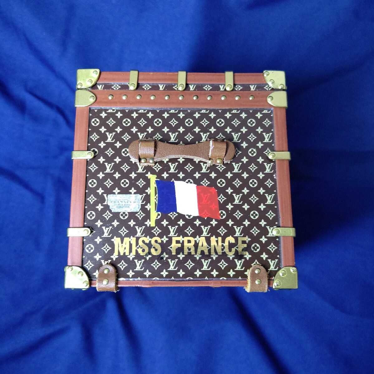 LOUISVUITTONノベルティミスフランスモノグラムトランクペーパーウェイト LOUIS VUITTON ミスフランス モノグラムトランク ペーパー