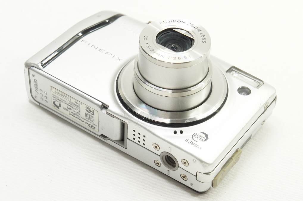 【適格請(qǐng)求書発行】FUJIFILM フジフィルム FinePix F40fd コンパクトデジタルカメラ シルバー【アルプスカメラ】250706j