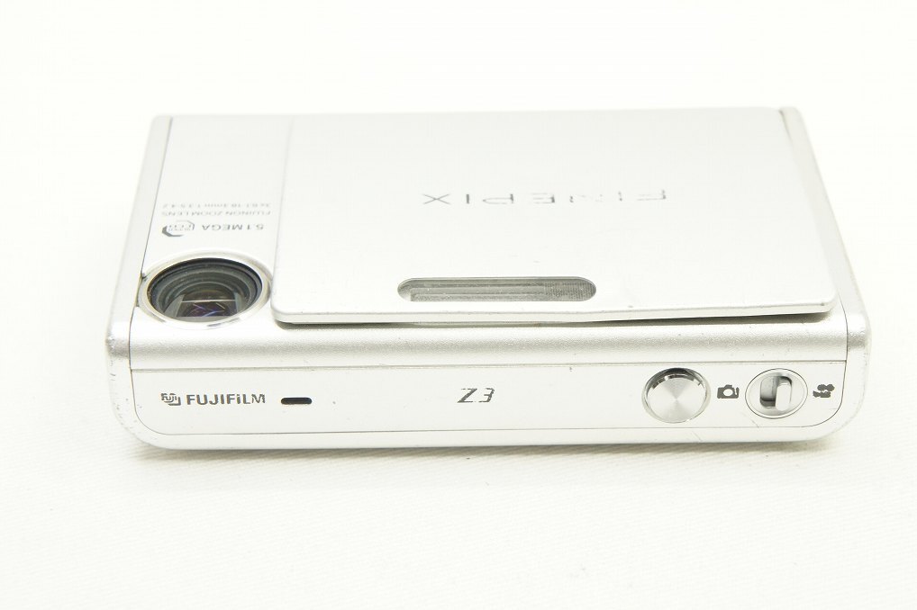 【適格請求書発行】FUJIFILM フジフィルム FinePix Z3 コンパクトデジタルカメラ シルバー【アルプスカメラ】250709c