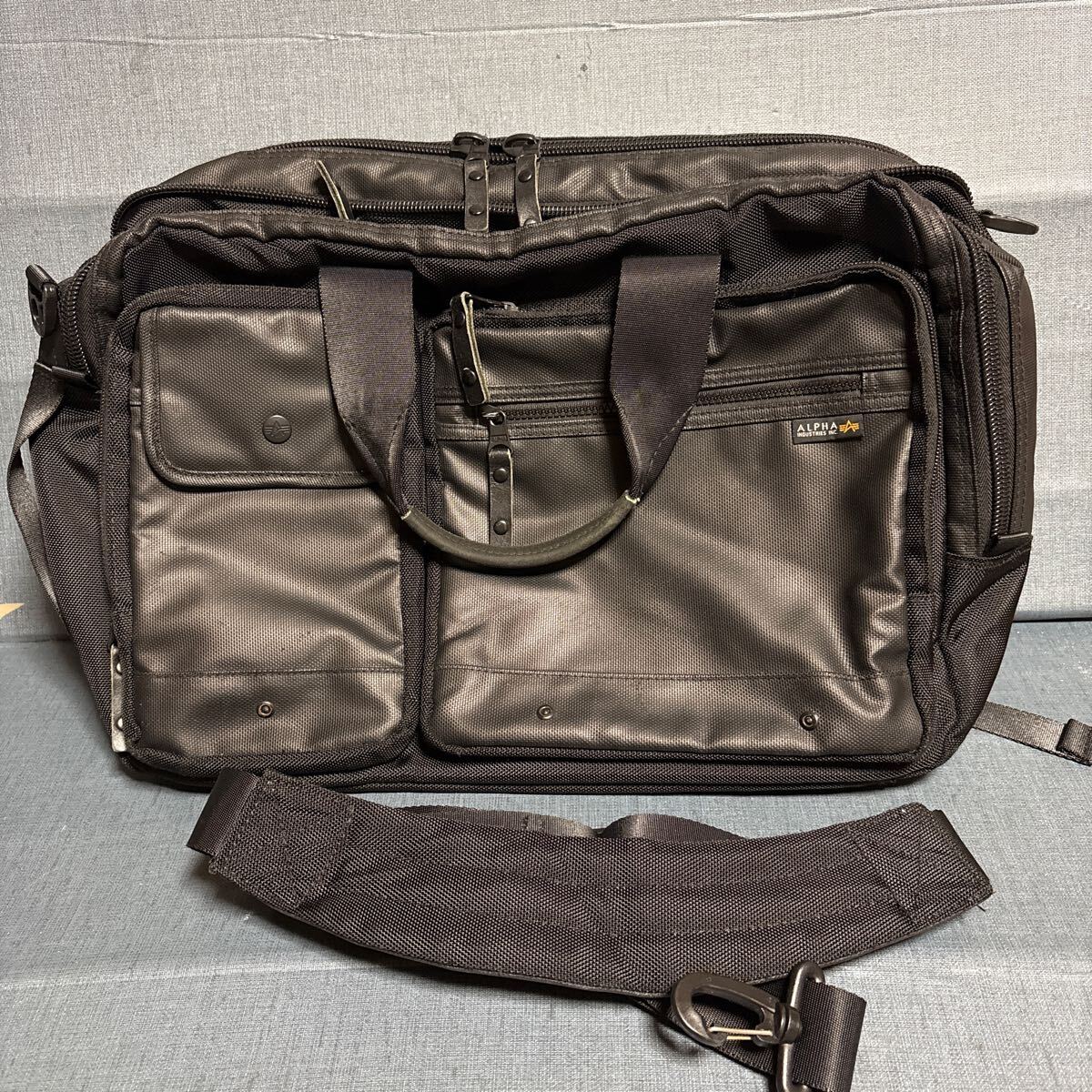 ALPHA INDUSTRIES アルファインダストリー 大容量 3wayビジネスバッグ