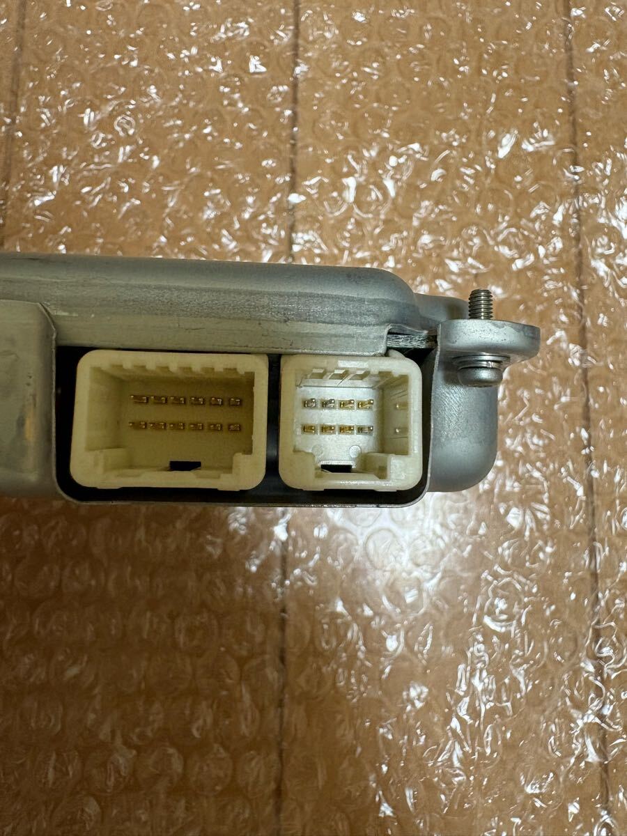 ボルテージセンサー 89892-47020 トヨタ ZVW30 プリウスαプリウス 後期　HVバッテリー　89892-47080 TOYOTA DENSO 管1123_画像3