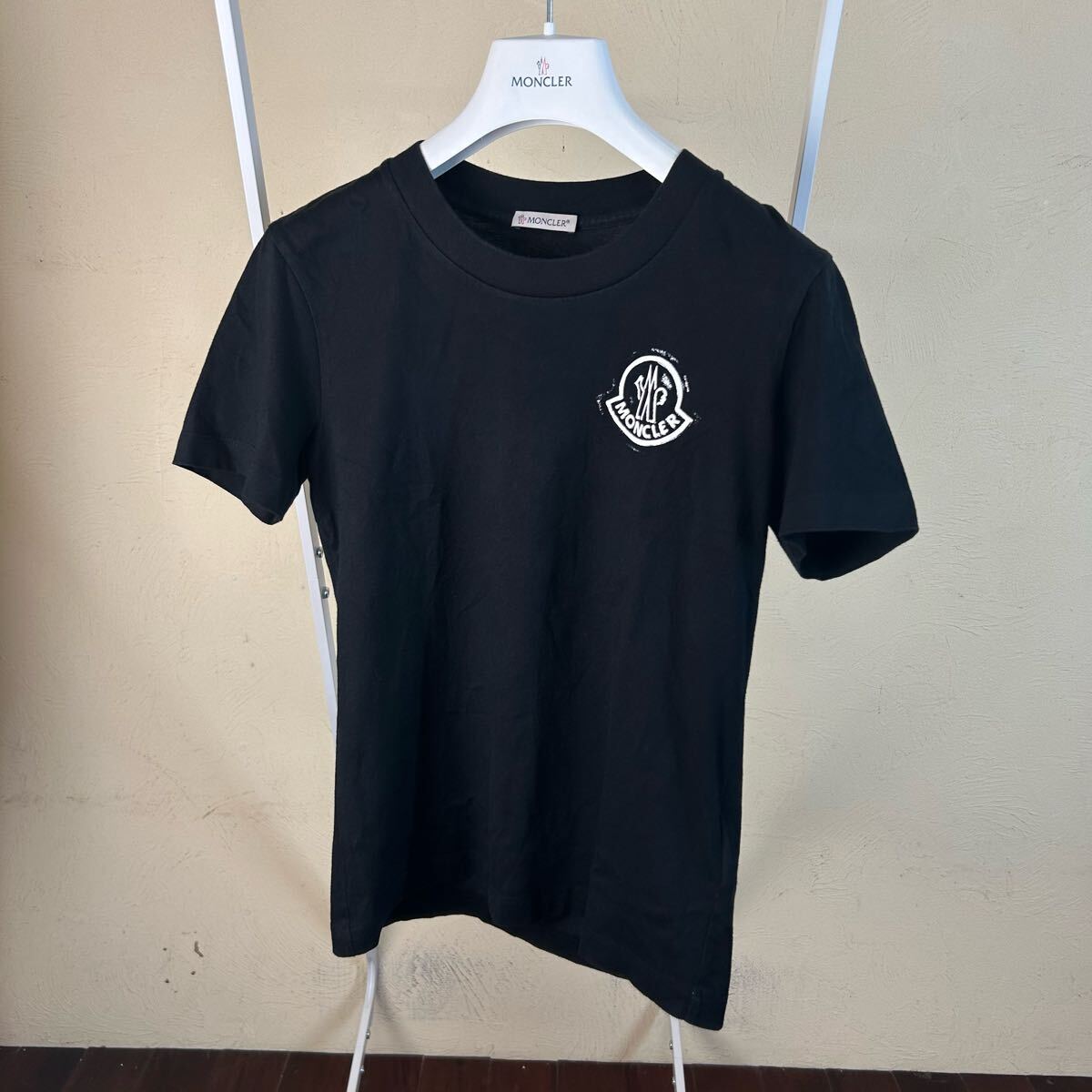 【モンクレール】極美品✨ レディース 半袖Tシャツ 黒 XS リボン 最安値レア】 MONCLERモンクレール半袖Tシャツ黒XS|Yahoo