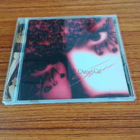 ラルクアンシエル／Ｔｒｕｅ/動作品 CD◆B　72-30_画像1