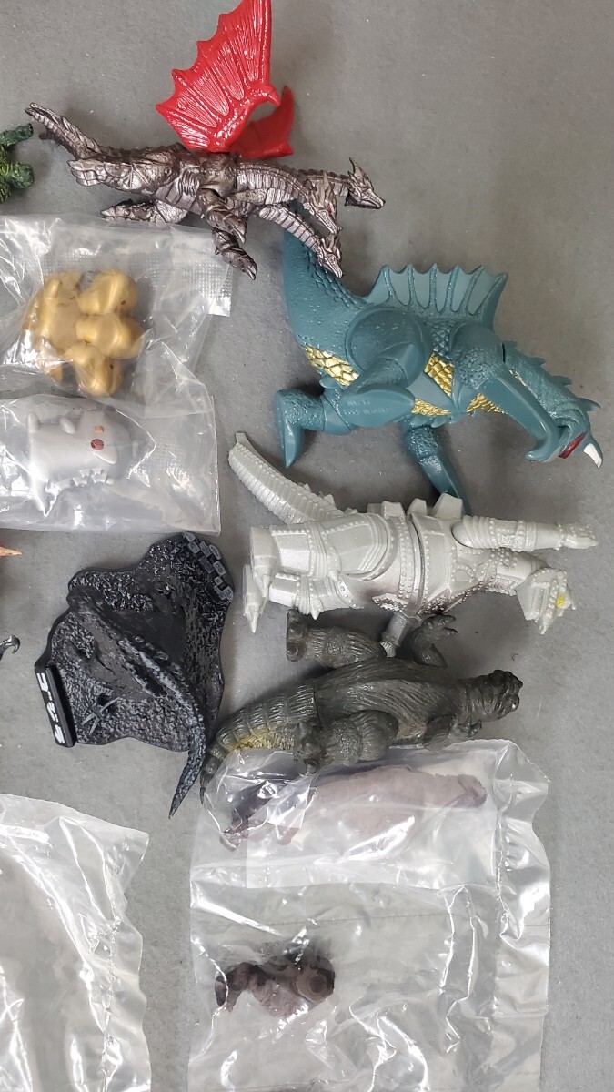 レア ゴジラ ガメラ ガチャ 特撮 怪獣 フィギュア 懐古 ガシャポン Review of the first edition of HG Gamera 1!! [Gashapon from