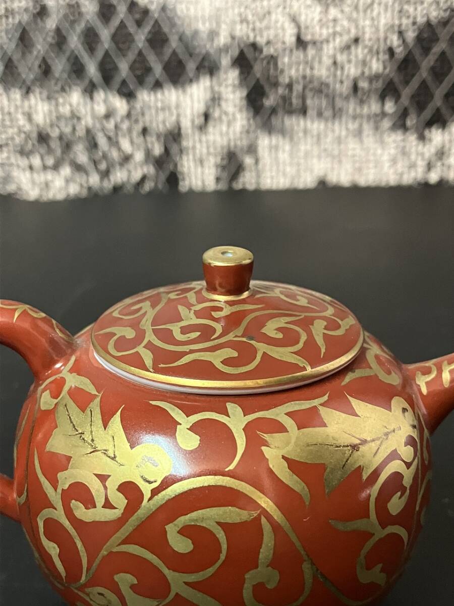 【即購入可】煎茶道具 茶器 平安春峰 赤地金彩蒔絵 横手急須 骨董 古美術 茶道 即購入可】煎茶道具 茶器 平安春峰 赤地金彩蒔絵 横手急須 骨董 古