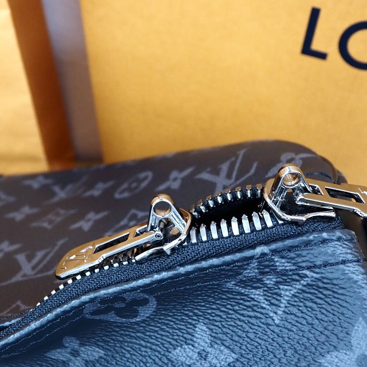 50330-120?。ㄎ词褂茫━毳?ヴィトン LOUIS VUITTON キーポル バンドリエール 45 ボストンバッグ モノグラム 黒 M40569　送料120size