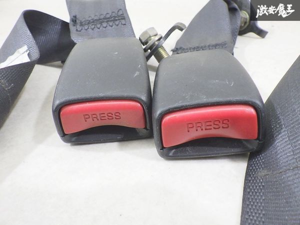 EK9シビックtypeR リアシートベルトセット　新車取外し　未使用品 保証付 実働外し ホンダ 純正 EK9 シビック タイプR 2000年 リア