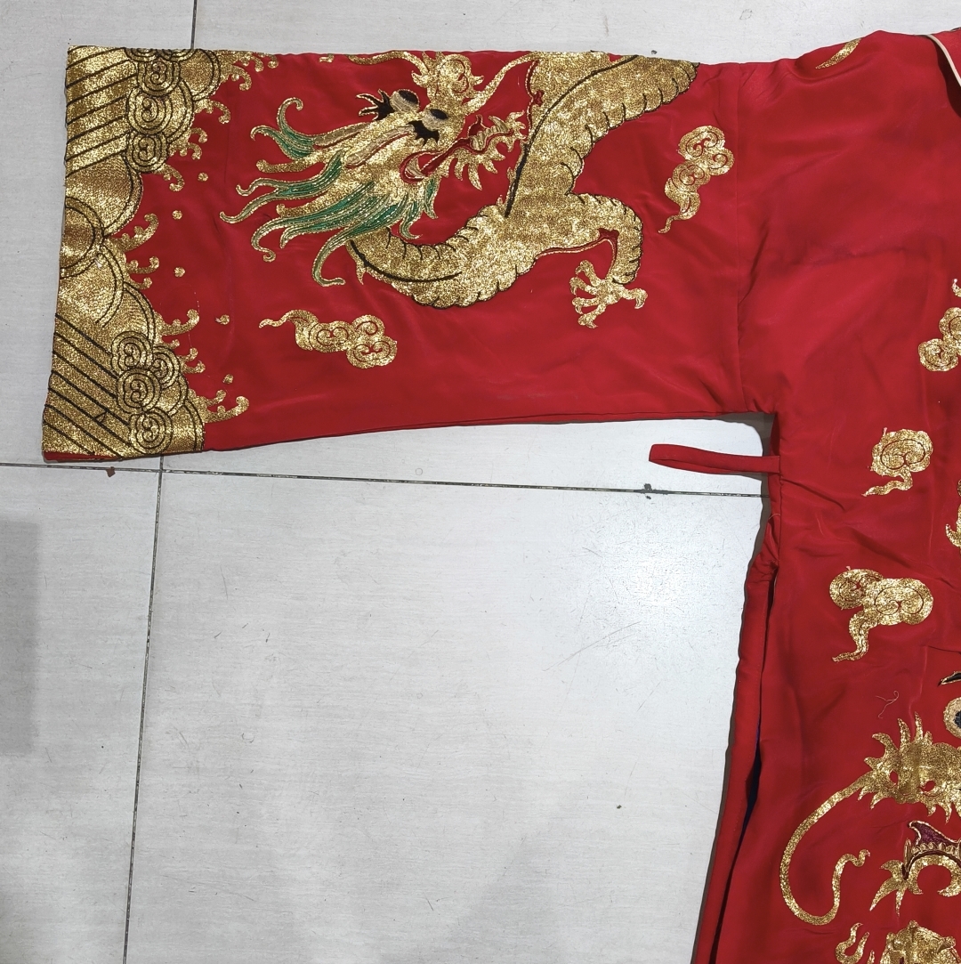 ■TG100■清朝期 袍服 紅地龍紋 刺繍文様 清時代皇帝龍袍 宮廷服官服着物 共箱■_画像8