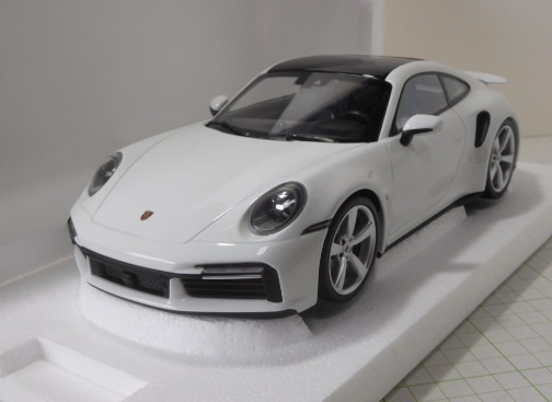 1/18 ポルシェ 911 (992) ターボ S ホワイト PMA ◎ポルシェ特注PMA 1/18 ポルシェ 911 (992) ターボ S ホワイト