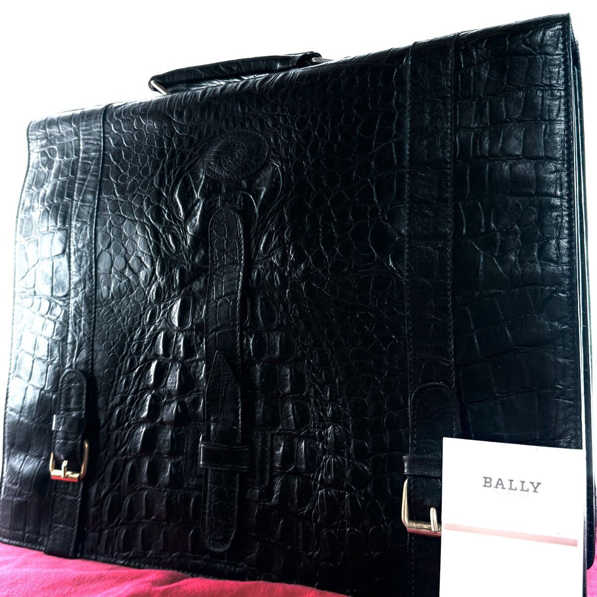 超美品 90's BALLY クロコ型押し ビジネスバッグ 入手困難 超美品 90's BALLY クロコ型押し ビジネスバッグ 入手困難 1円〜《