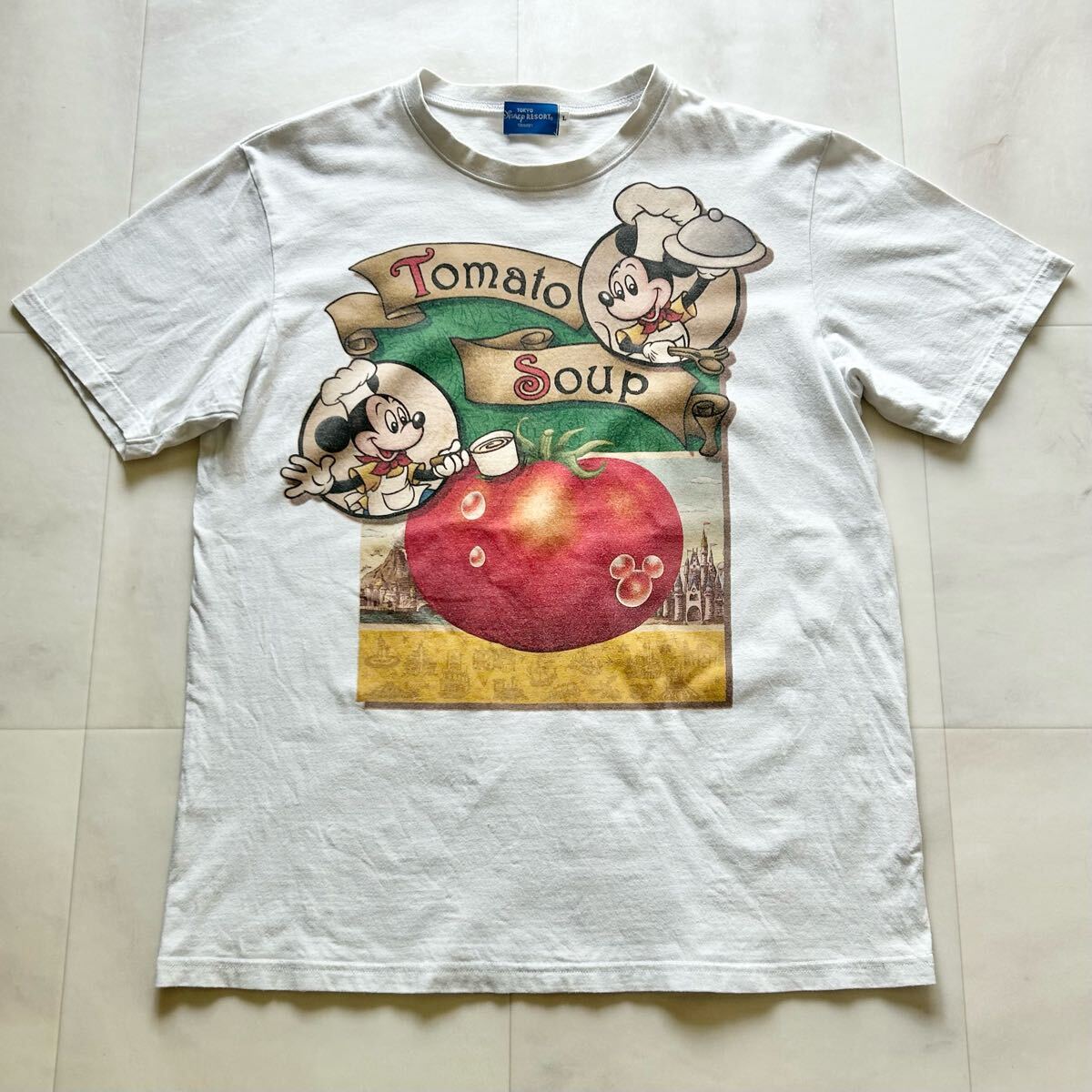 TOKYO DISNEY RESORT 東京ディズニーリゾート Mickey ミッキー Tomato Soup プリント 半袖Tシャツ_画像1
