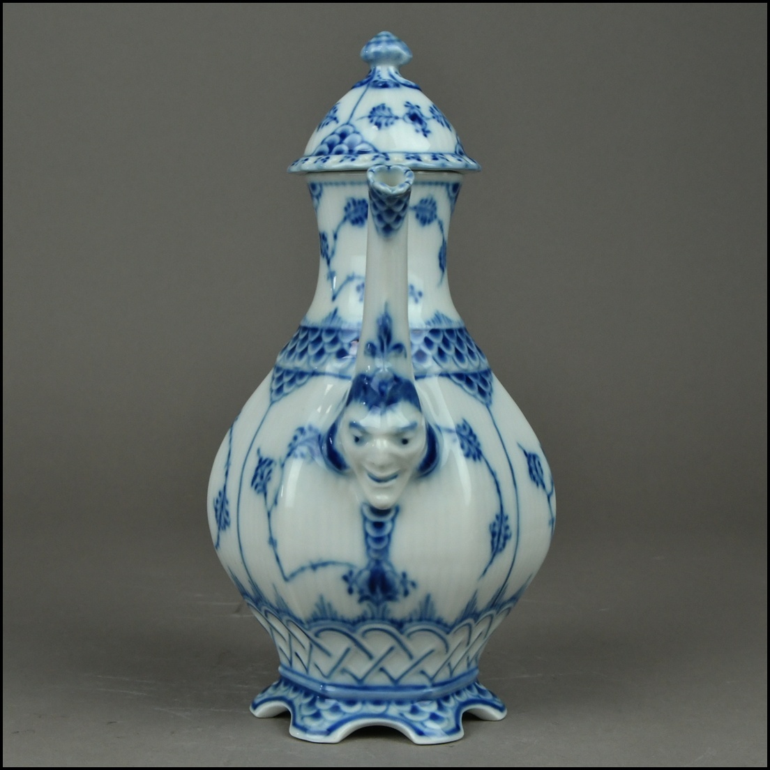 【ACT】ロイヤルコペンハーゲン【ROYAL COPENHAGEN】ブルーフルーテッド フルレース ティーポット A7-710AD_画像3