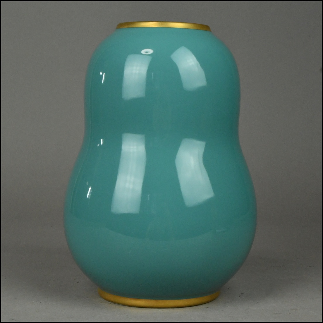 【ACT】有田焼【深川製磁】金彩 緑地 花瓶 飾壷 美術品 高さ21.2cm A7-717R_画像5