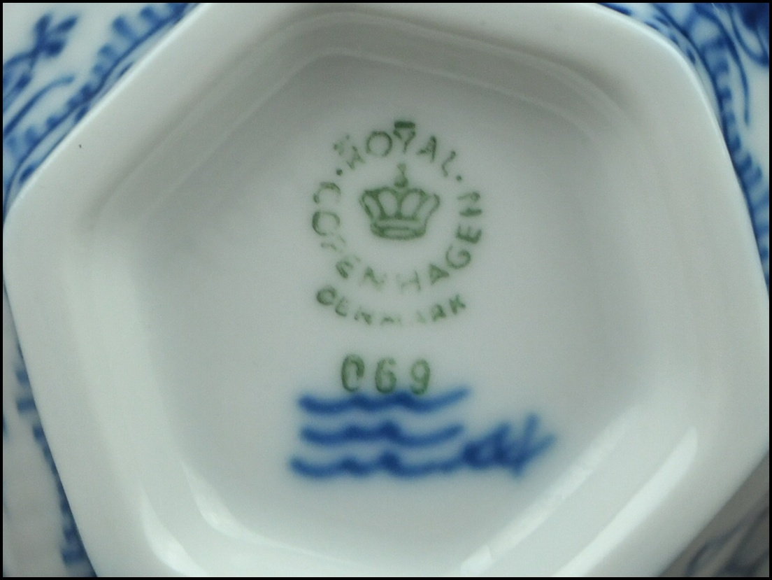 【ACT】ロイヤルコペンハーゲン【ROYAL COPENHAGEN】ブルーフルーテッド フルレース カップ＆ソーサー ティーカップ ① A7-710Y_画像8