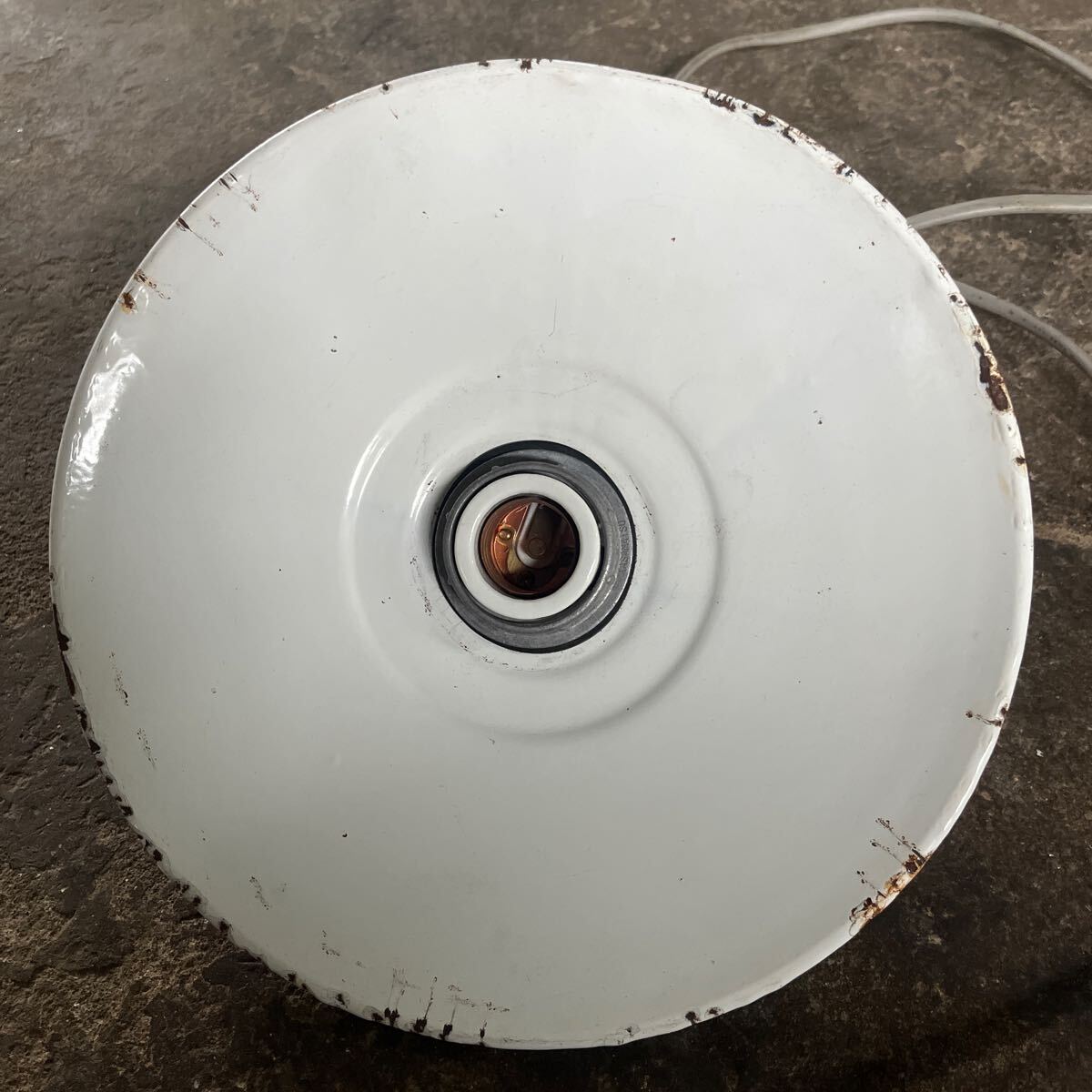 吊り下げ ランプ ホーロー ガレージ アンティーク 照明 カフェ アトリエ レトロ_画像3