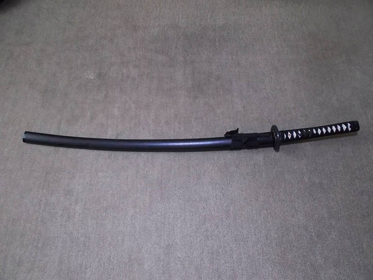 模造刀 居合刀 日本刀 全長104.5cm 重さ1266g 重厚な刀です