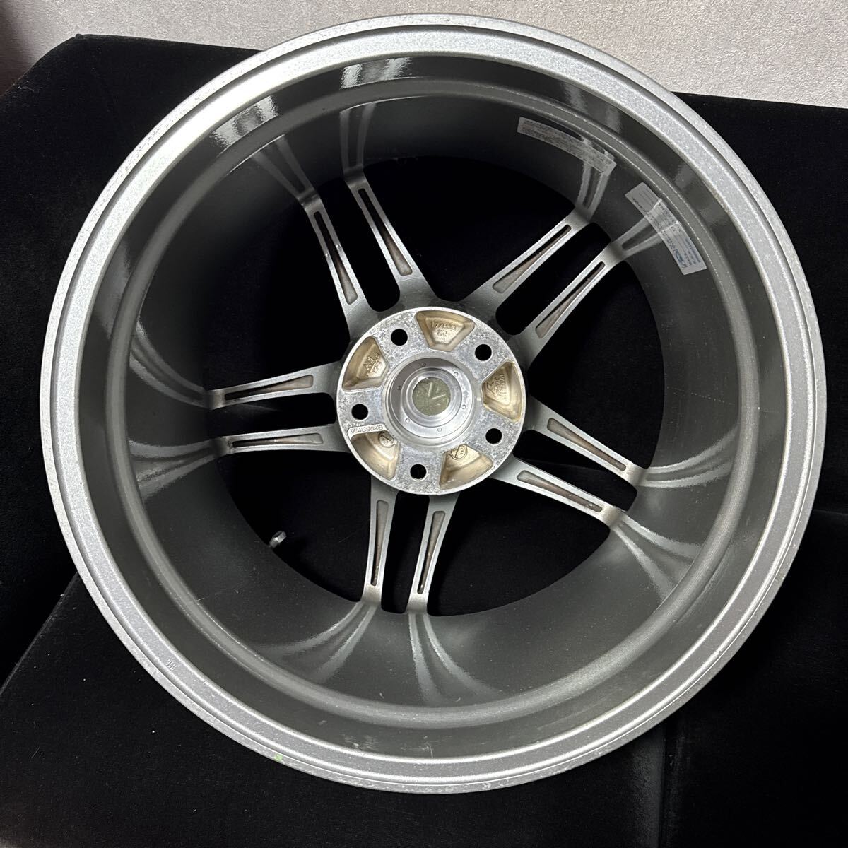 AVSモデル5 17インチ 9Jプラス22 114.3 5穴 GTRサイズ 1円スタート!曲がり割れ無し!AVS MODEL5 17×9J+22 PCD114.3/5