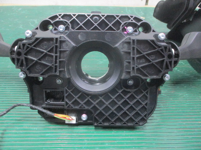 BMW 5シリーズ F11 523d LDA-MX20 コンビネーションスイッチ 9301909 61319354051_画像5