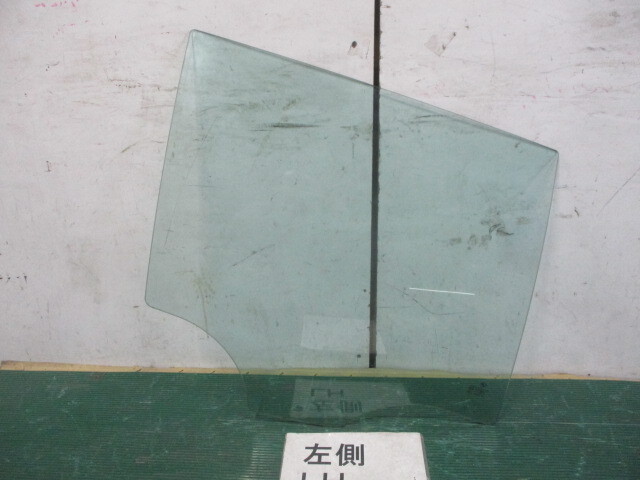 BMW 5 серии F11 523d LDA-MX20 задний задний левый стекло двери 51357182119 BMW 5 серии F11 523d LDA-MX20 задний задний левый стекло двери 51357182119