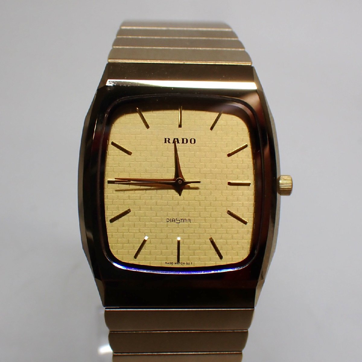【稼働】 RADO DISTA 132.9505.3 スクエア 腕時計 ゴールド 1◇稼働◇ ラドー 132.9505.3 ダイヤスター ゴールド クオーツ