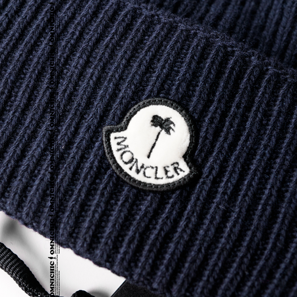 寒い季節に大活躍♪【MONCLER】24AW ロゴ付き ウール バラクラバ 寒い季節に大活躍♪【MONCLER】24AW ロゴ付き ウール バラクラバ