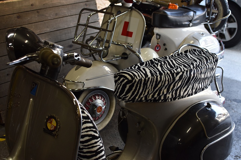  ベスパ　スモール用　前后長さ62cm用　ホワイトタイガー シートカバー　虎柄　フェイクファー