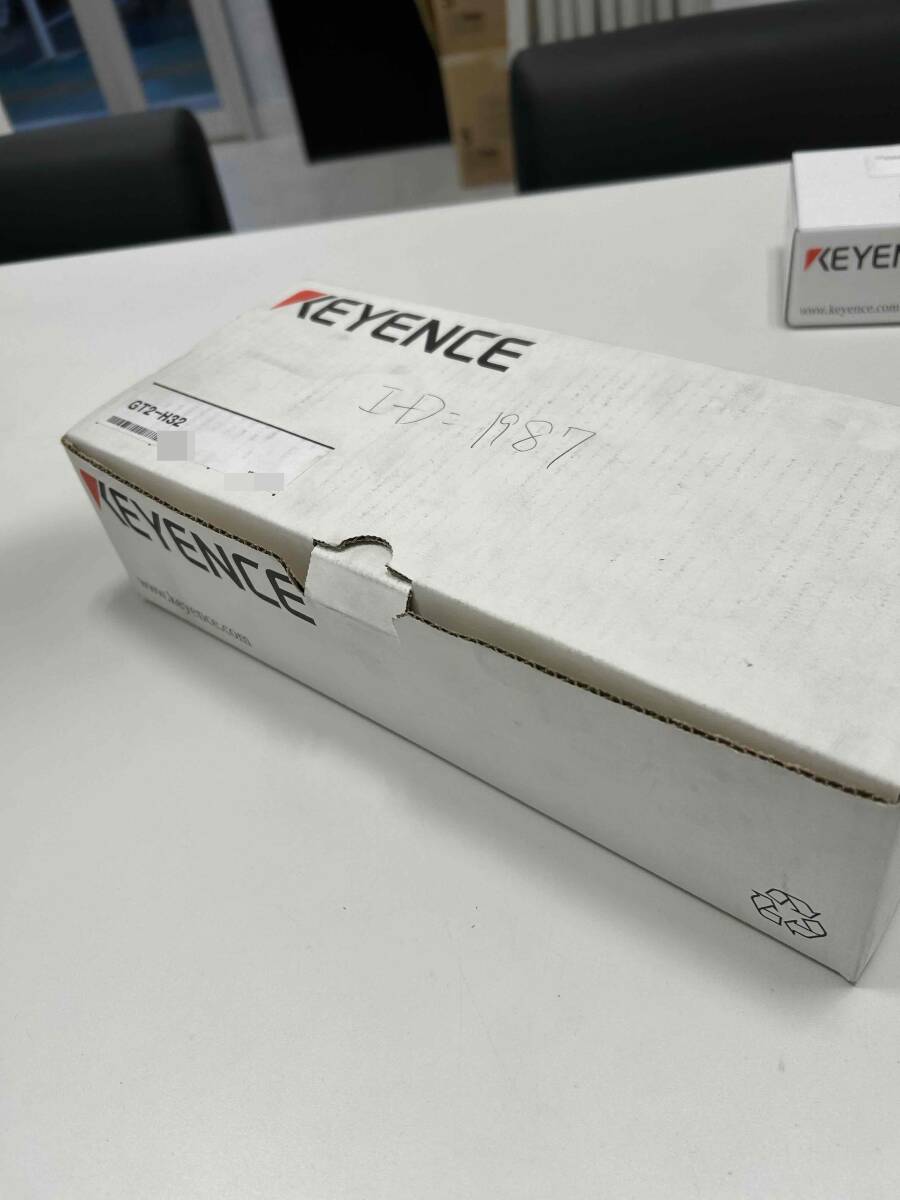 キーエンス 高精度接触式デジタルセンサ GT2-H32 ※箱上部に鉛筆