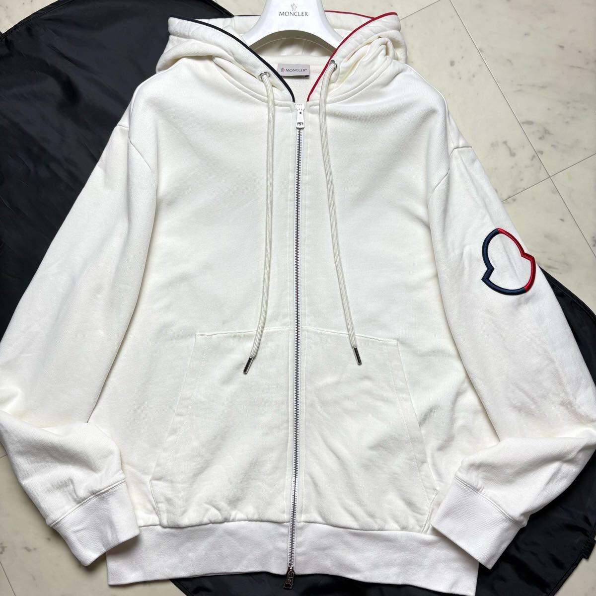 ★送料・関税込★MONCLER★モンクレール メンズ ジップパーカー 極美品/XL☆ MONCLER モンクレール 2023年モデル ジップパーカー