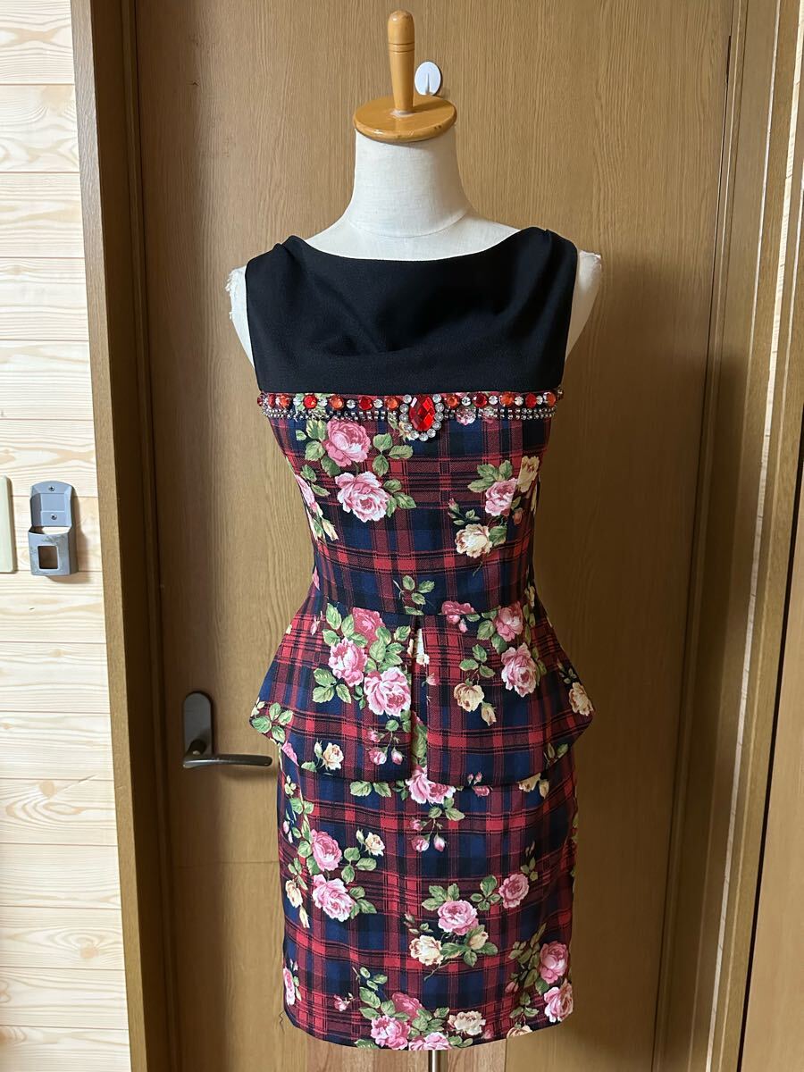 ◇新品◇Riage ビジュー装飾 お水キャバ パーティー胸パッド入り チェック 花柄 ペプラム ワンピース◇_画像1