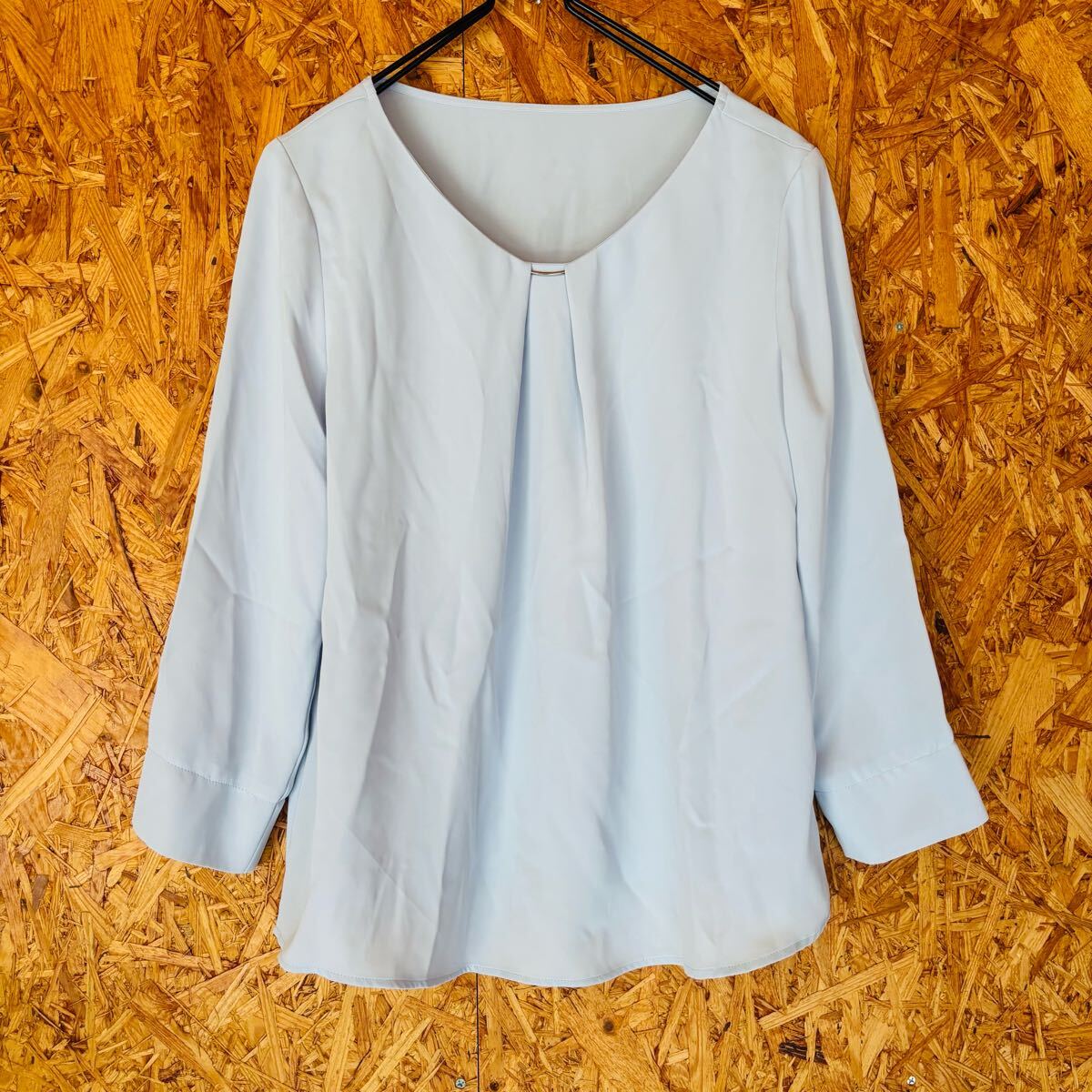 美品　NATURAL BEAUTY BASIC ブラウス 七分袖カットソー　Vネックカットソー　レディース　トップス　4725_画像1