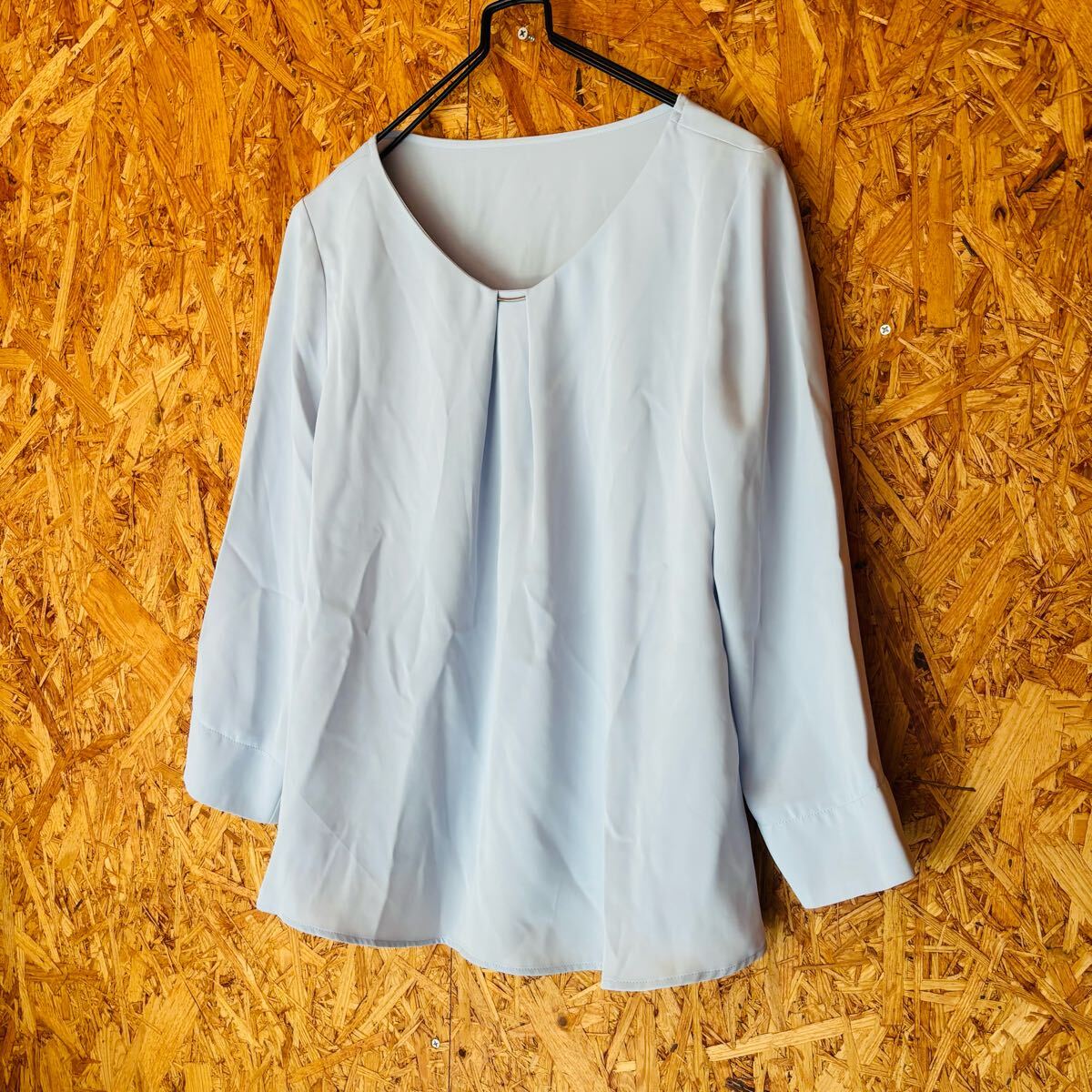 美品　NATURAL BEAUTY BASIC ブラウス 七分袖カットソー　Vネックカットソー　レディース　トップス　4725_画像2