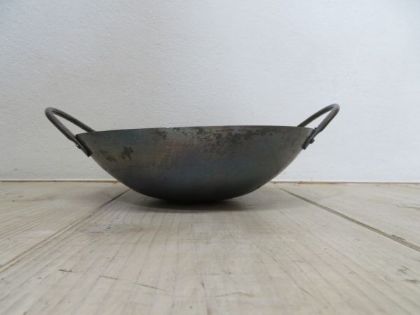 【USED/使用頻度=少】 茶農家納屋から出て来た 小さな 両手 中華鍋 φ205mm 検索用⇒ キャンプ/万能鍋/鉄板/鍋/クッカー/F0727_画像5