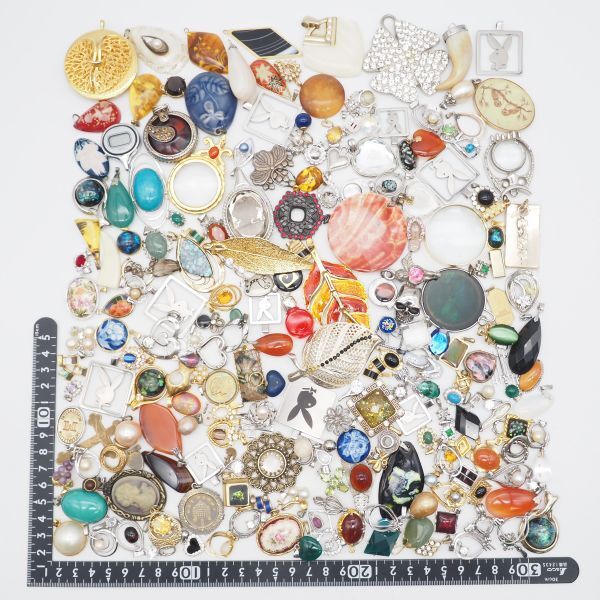 (PH0712) 1円 ペンダント チャーム 大量セット 約1kg 真珠 カラーストーン 多数 トップ ヘッド アクセサリー ジャンク