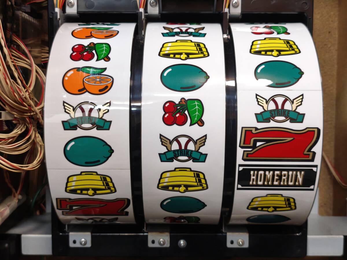 パチスロ中古実機 清龍ゲームジャパン トリプルクラウンZERO1‐30