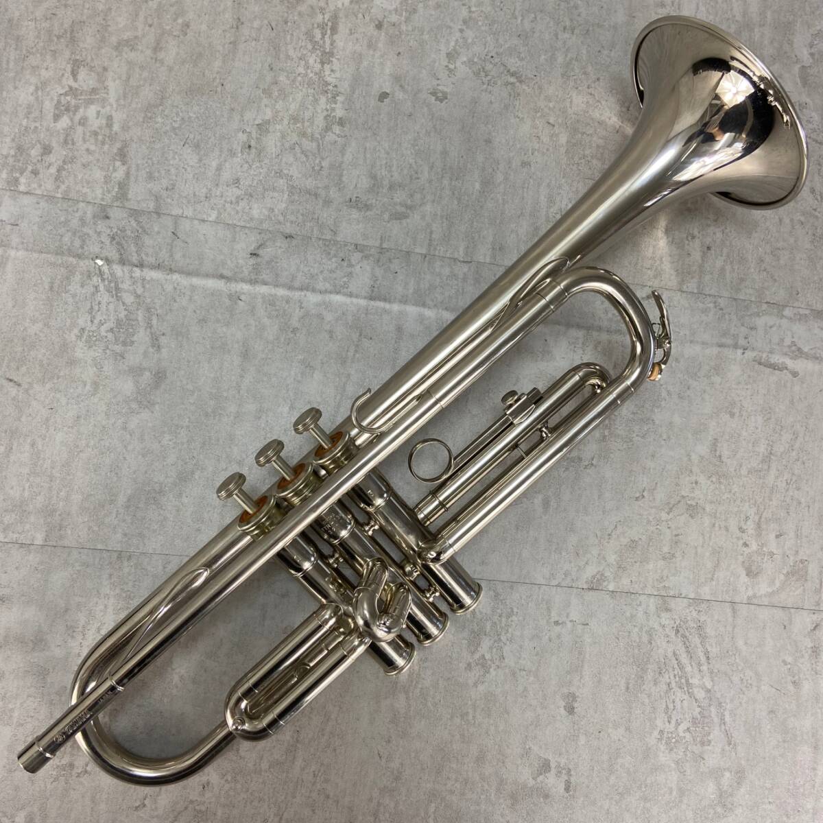 ヤマハ　YTR-136　B♭トランペット　Mボア　ニッケルメッキ　学生　初心者 YAMAHA ヤマハ YTR-136 B♭トランペット trumpet 管楽器 Mボア