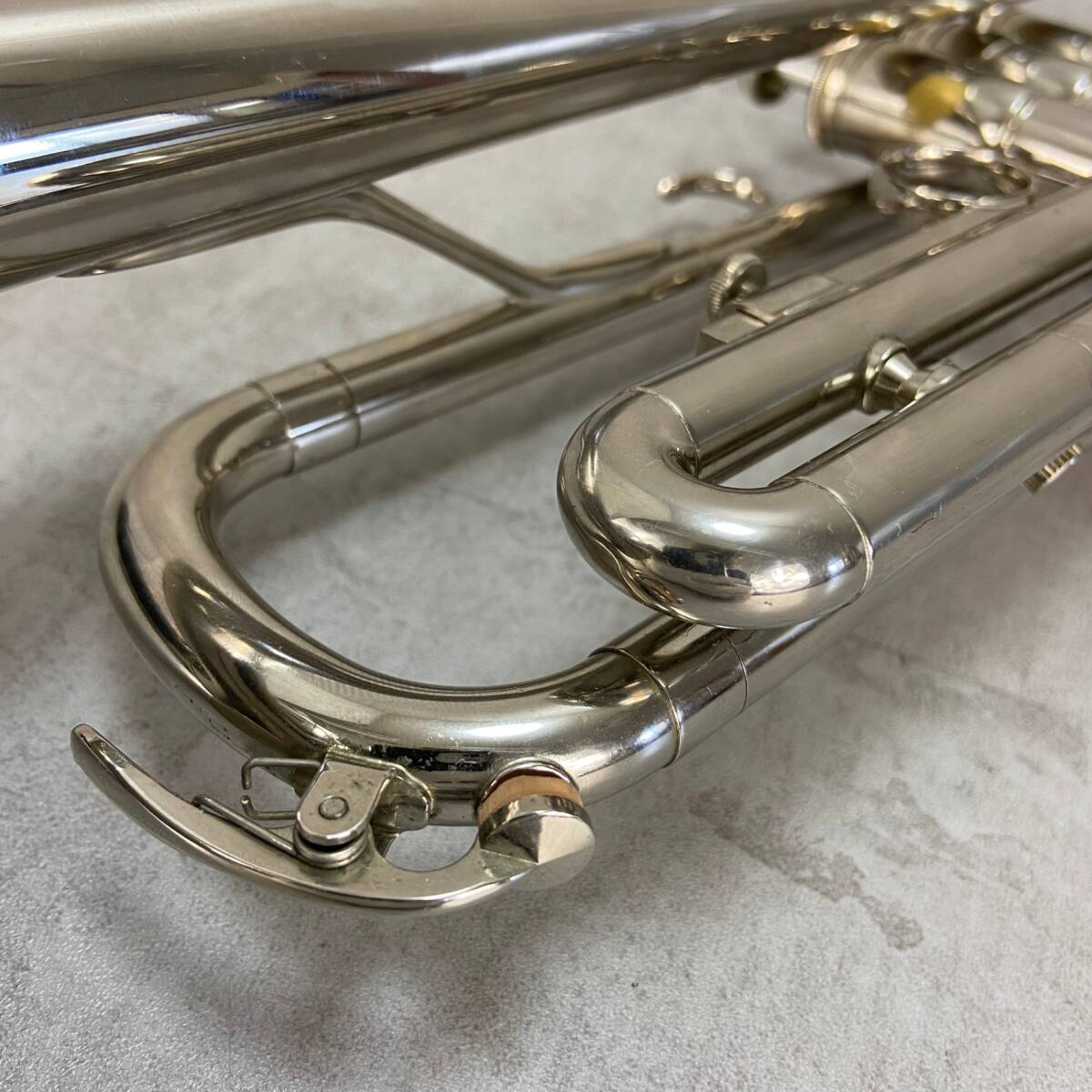 ヤマハ YTR-136 B♭トランペット Mボア ニッケルメッキ 学生 初心者 YAMAHA ヤマハ YTR-136 B♭トランペット trumpet 管楽器 Mボア