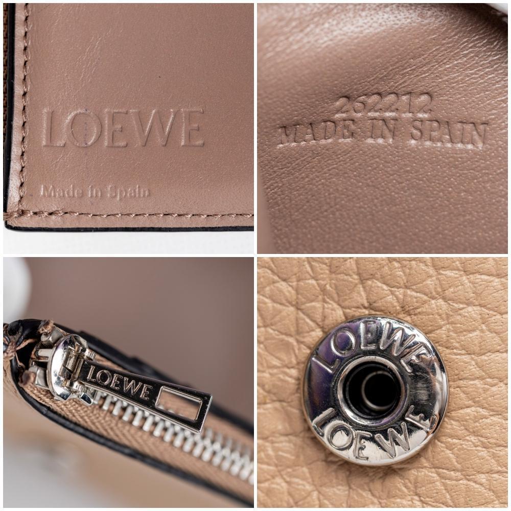 ✨極美品✨ LOEWE ロエベ ミニ財布 三つ折り ロゴ刻印 本革 レザー 箱付き】ロエベ 三つ折り財布 ミニウォレット レザー 美品 財布