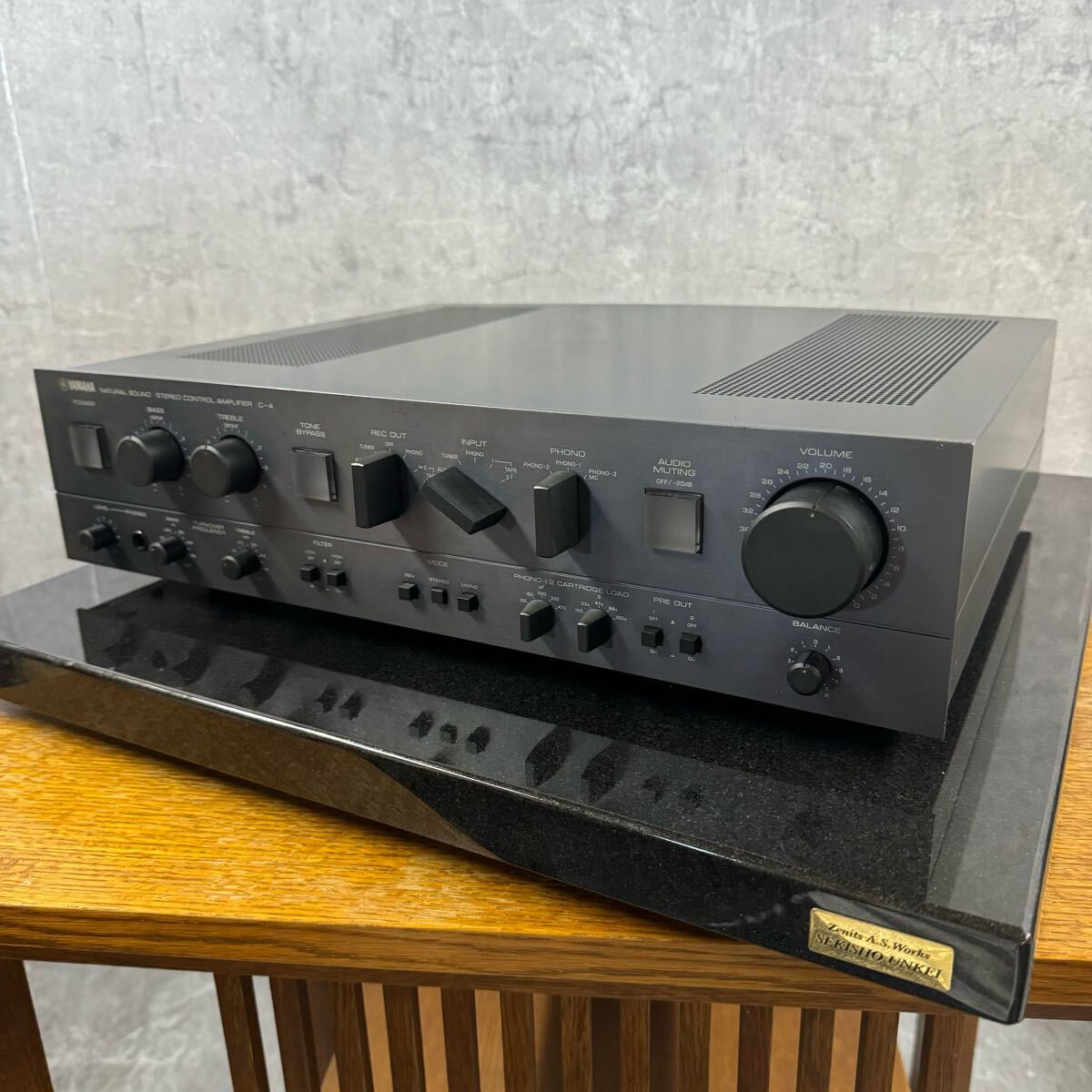 YAMAHA C-4 コントロールアンプ ヤマハ オーディオ機器 音響機器 YAMAHA C-4の仕様 ヤマハ