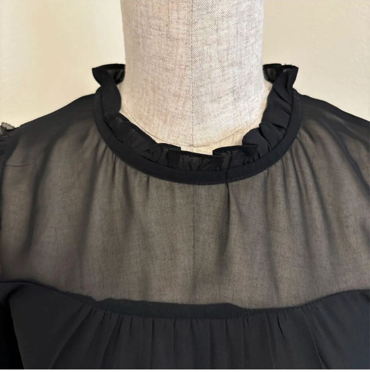 ROJITA ドッキングワンピース Sサイズ 花柄レース 黒×グレー フリルスカート_画像2