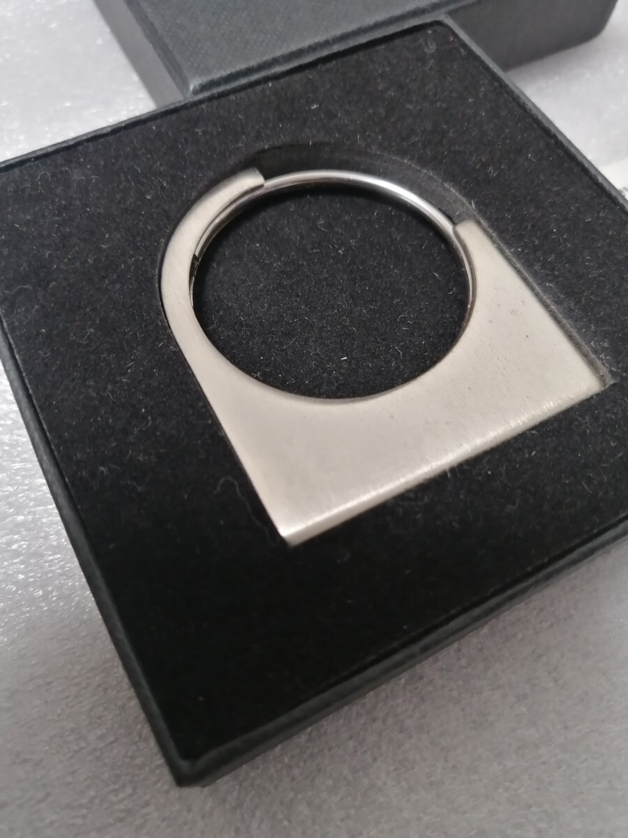 BMW キーホルダー キーリング 収納箱付き New year 2008_画像5