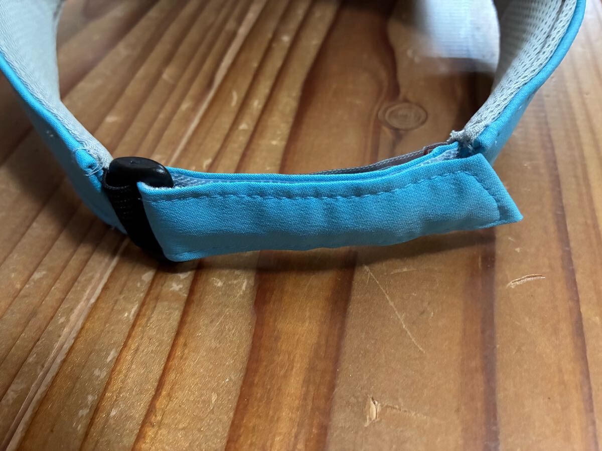 KUJS ゴルフサンバイザー 水色 チュース 高級 美品 サンバイザー GOLF ゴルフウェア 帽子 ワンポイント_画像3