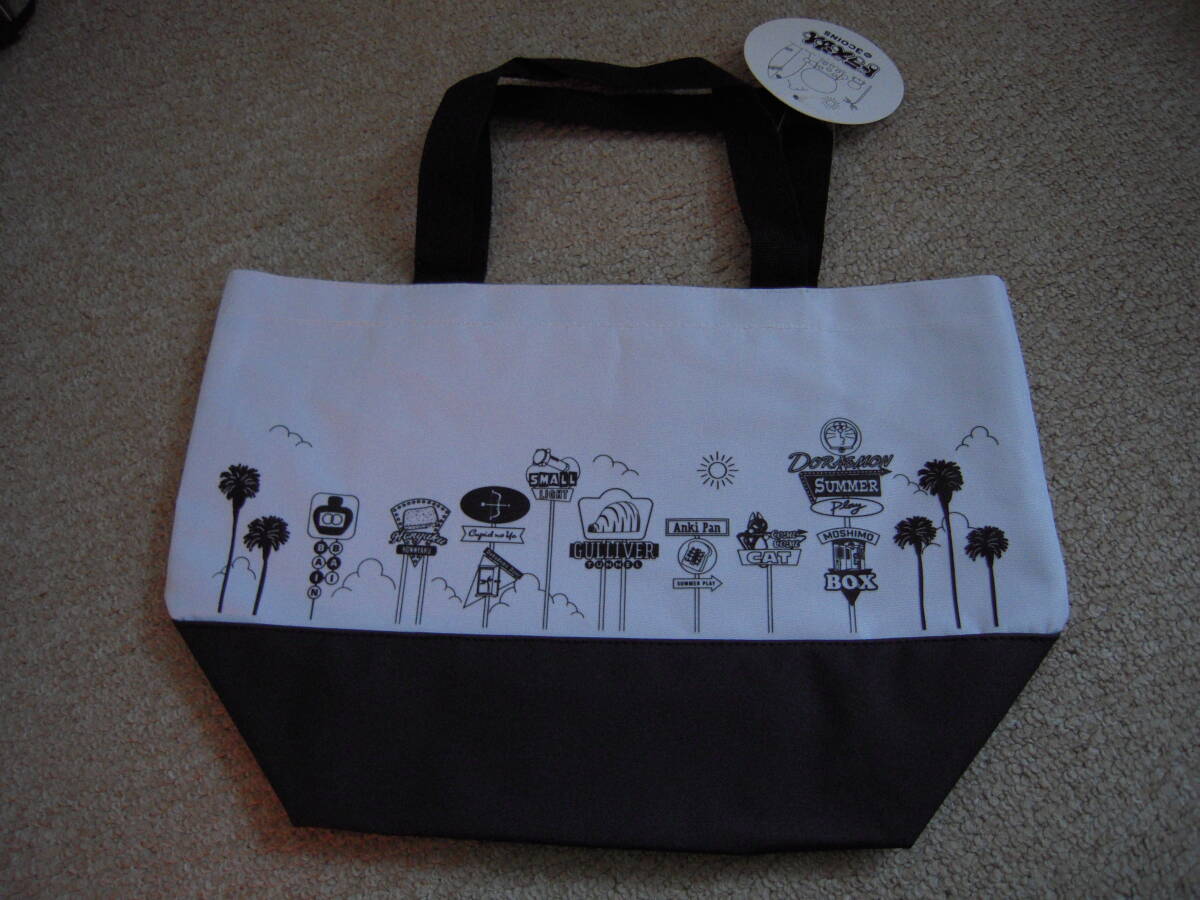 3coins　ドラえもん　ミニトートバッグ　新品　 ランチバッグ_画像2