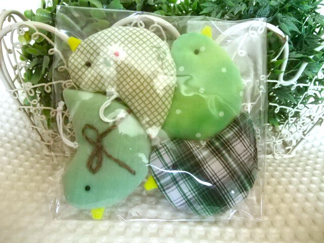 即決　ハンドメイド　小鳥のオーナメント４個セット　グリーン　送料110円_画像1