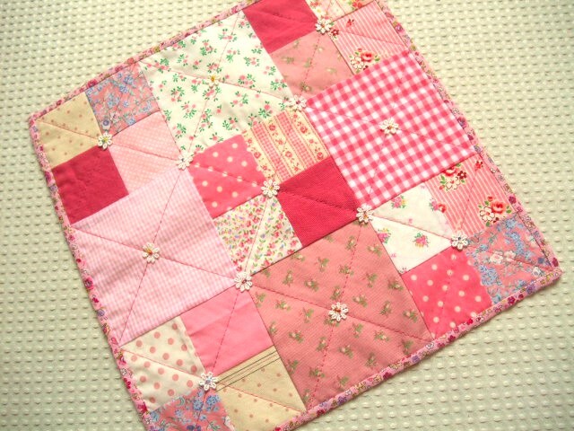 即決　ハンドメイド　パッチワークのフリーマット　ピンク　送料180円_画像10